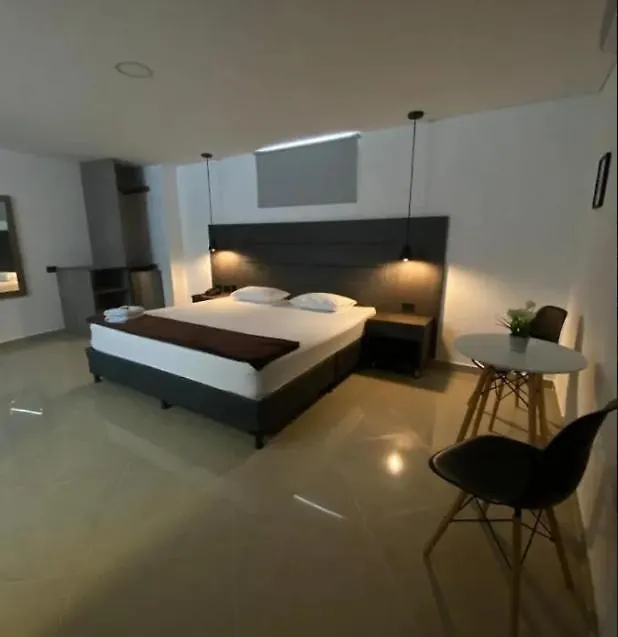 Hotel California Medellín 0*,